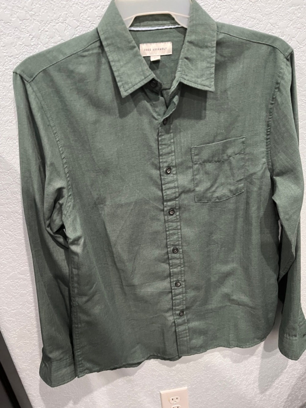 Men's Long-Sleeve Button-Down Shirt in Sage Green